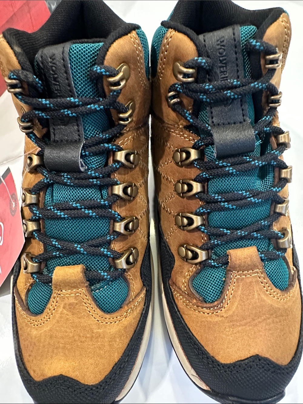 Wolverine Luton Women’s Waterproof Hiking Boots - Picture 3 of 5